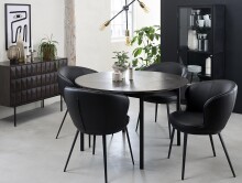 Vitrine >CARMEL< (B/H/T: 57x160x40 cm) in schwarz aus Metall - 57x160x40 (BxHxT)