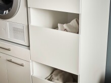 Wäscheschrank >LAUNDREEZY< in weiß, Holzwerkstoff - 50x162x67,5cm (BxHxT)