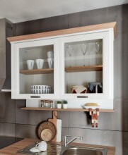 JASMIN Moderne Küchenzeile ohne Elektrogeräte in Pinie hell, Artisan Eiche Optik - Geräumige Einbauküche im Landhausstil - 235 x 216,5 x 60 cm (B/H/T)