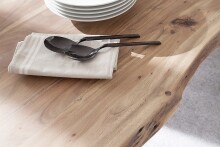 Baumkantentisch >Calabria< in Akazie natur lackiert - 200x79,5x100 (BxHxT)