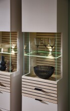 Vitrine >Ina< in Cashmere / Riva Eiche Dekor - 45x200x36cm (BxHxT)