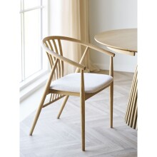 Esszimmerstuhl >Agustin< (1 stk) in Eiche natur, Massivholz - 57x78x54cm (BxHxT)
