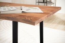 Schreibtisch >WL7.261< in Akazie / schwarz - 120x60x76 (LxBxH)